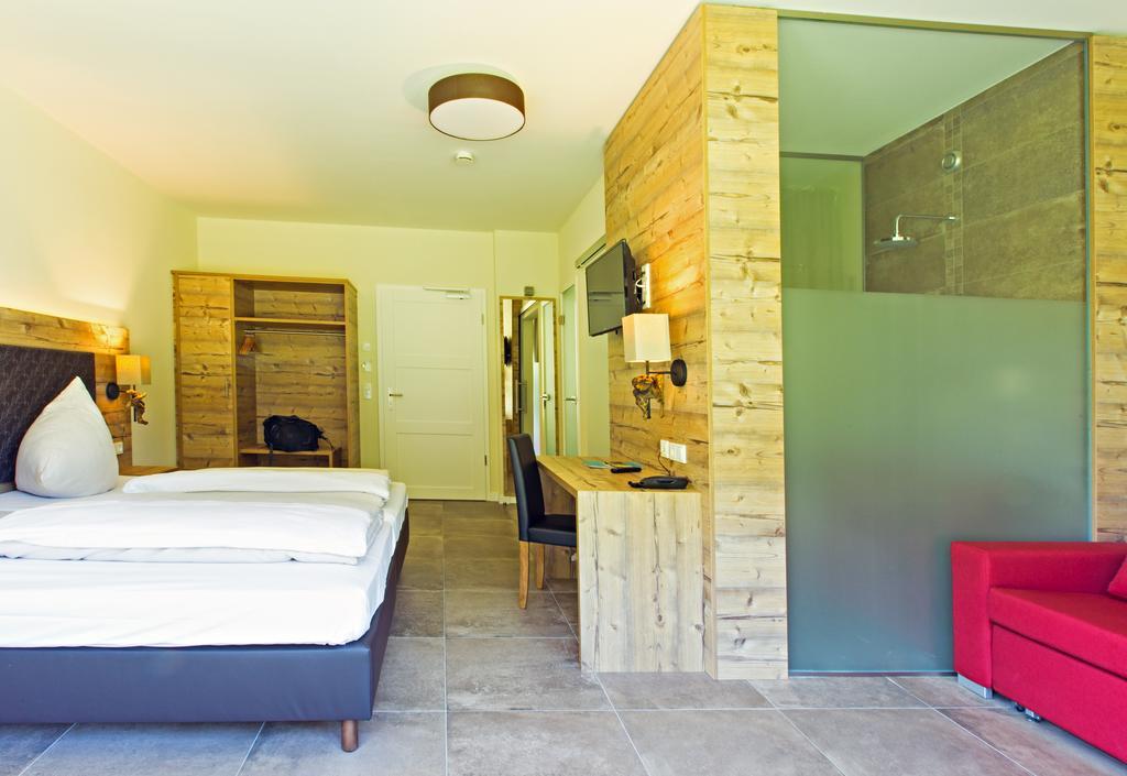 Landhotel Weihermuehle Thaleischweiler-Froschen Quarto foto